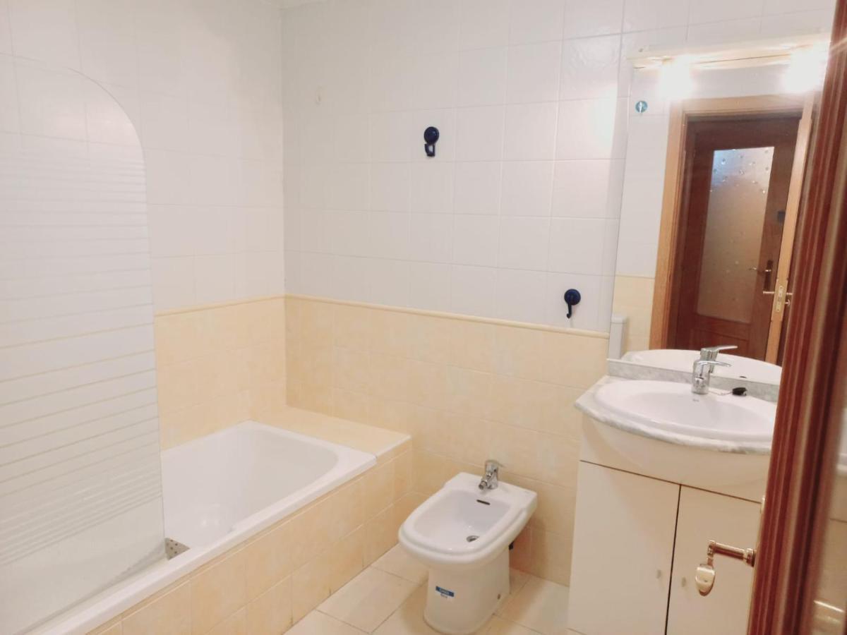 Apartamento Centrico Para 3 Con Wifi Y Garaje Tudela de Duero Ngoại thất bức ảnh