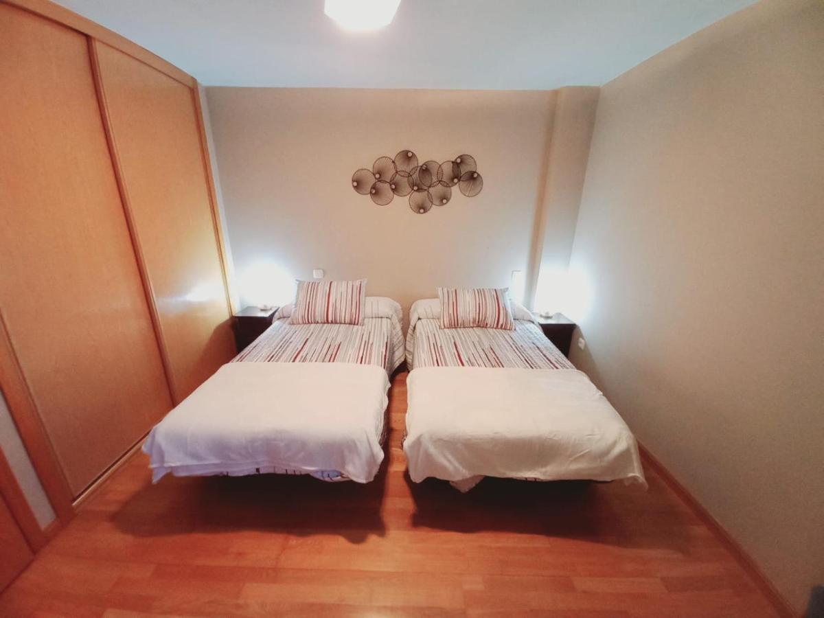 Apartamento Centrico Para 3 Con Wifi Y Garaje Tudela de Duero Ngoại thất bức ảnh